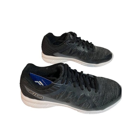 NWT FILA Men Running Sneakers Size 7.5 Black Gray and White - Picture 1 of 10